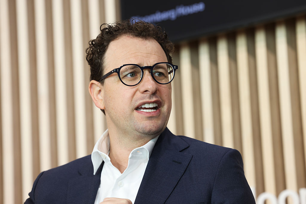 Anthropic dialoga com governo Trump apesar de alerta de segurança do Pentágono