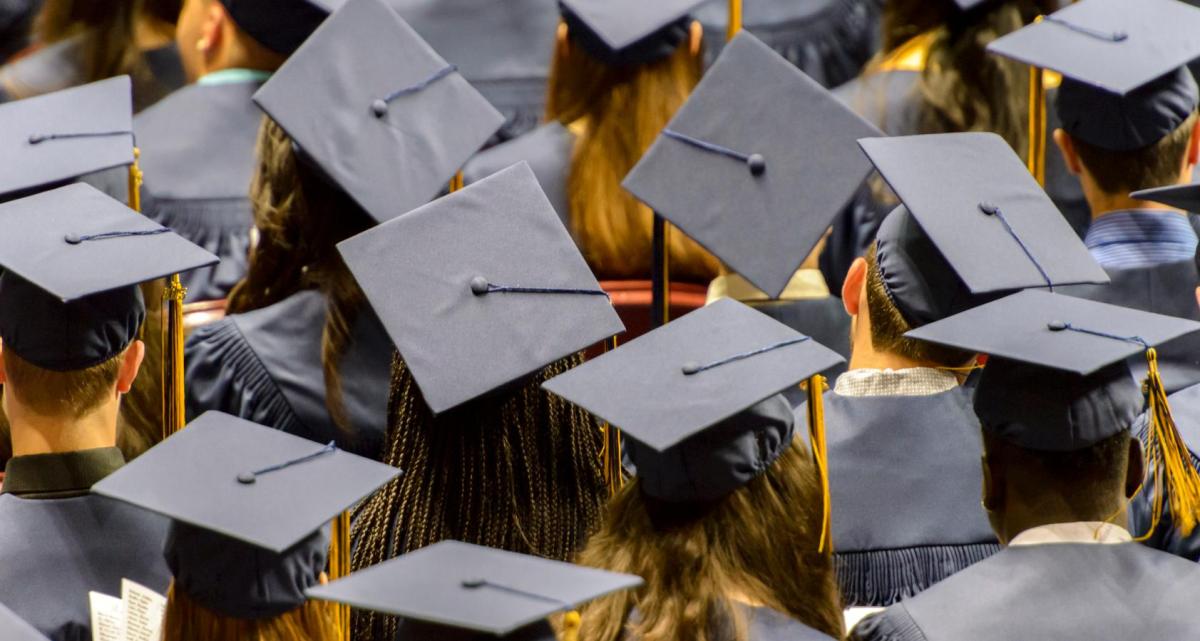 Discursos de Formatura em 2026: A IA Pode Ser um Tema a Evitar