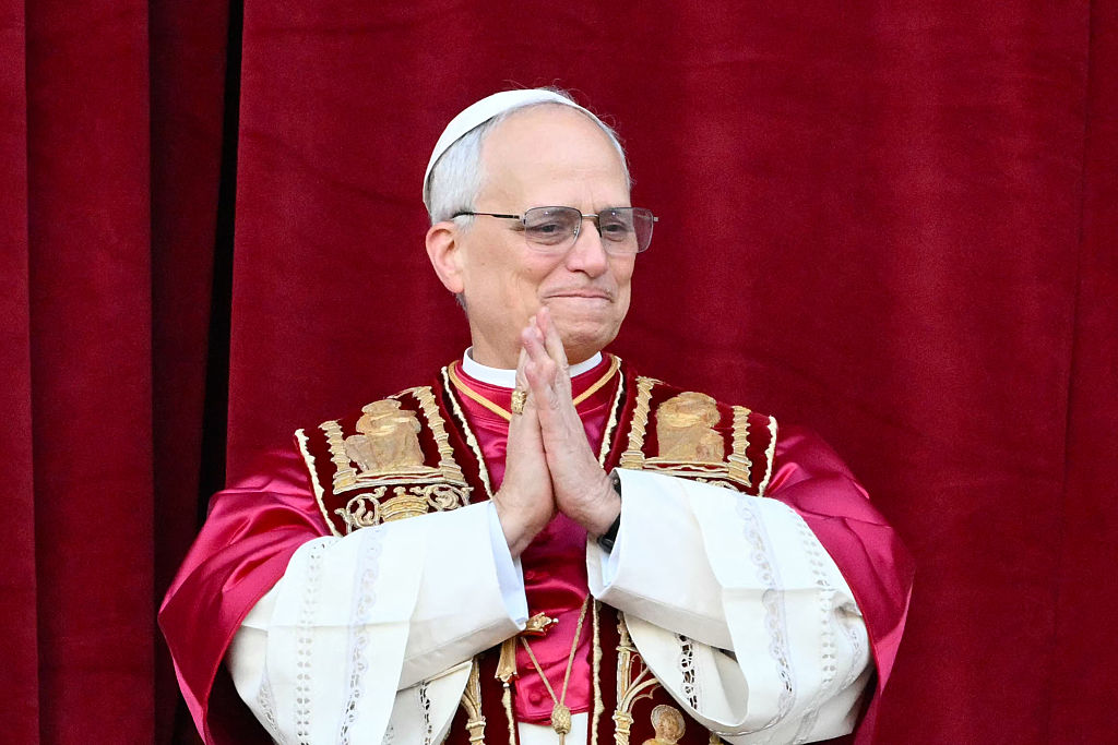 Encíclica Papal sobre IA: Uma Análise Crítica da Concentração de Poder